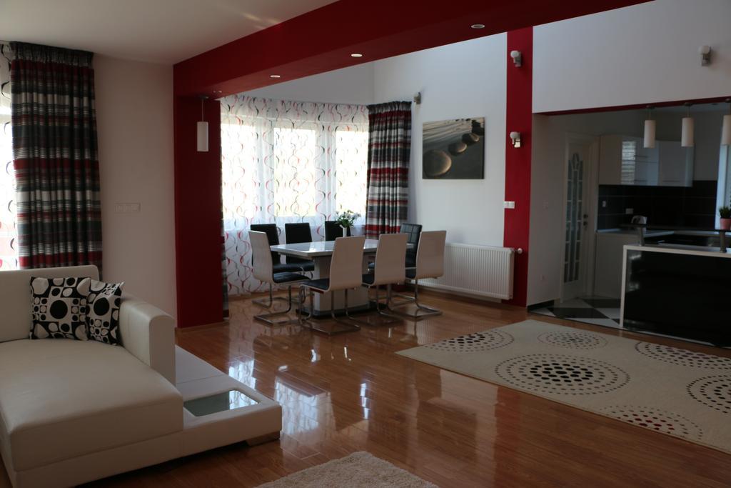 Sanderson Apartments Меркуря-Чук Экстерьер фото